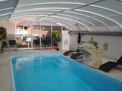 Der Swimmingpool an oder in der Nähe von Arkadenhaus Steiner