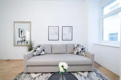 Ein Sitzbereich in der Unterkunft Beautiful apartment in Vienna's heart 1b