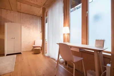 Ein Sitzbereich in der Unterkunft Apartments near metro station