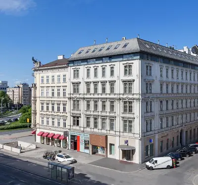 Das Gebäude in dem sich das Hotel befindet