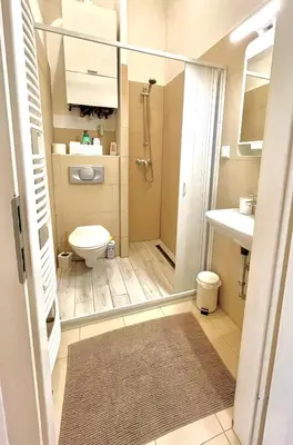 Ein Badezimmer in der Unterkunft Private place with a soul