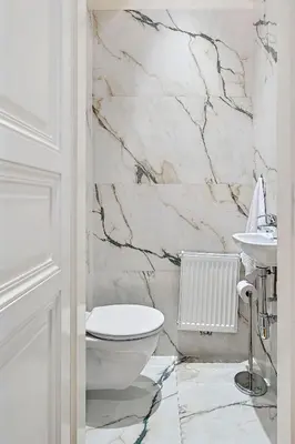 Ein Badezimmer in der Unterkunft 6 rooms Votivpark