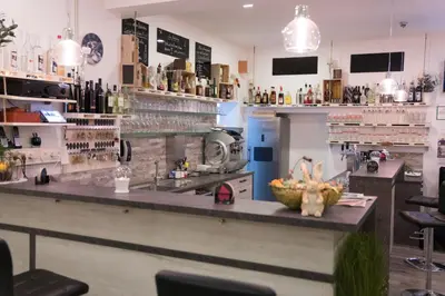 Lounge oder Bar in der Unterkunft Pension & Restaurant La Amalia