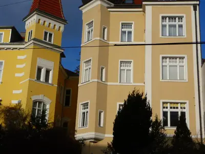 Das Gebäude in dem sich die Ferienwohnung befindet