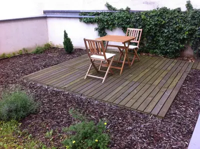 Ein Garten an der Unterkunft Terrassentraum