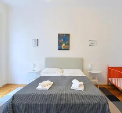 Ein Bett oder Betten in einem Zimmer der Unterkunft Top Flat - 1 FREE Parking Space At The Metro