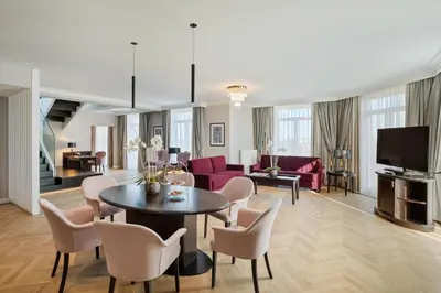 TV/Unterhaltungsangebot in der Unterkunft Austria Trend Parkhotel Schönbrunn Wien