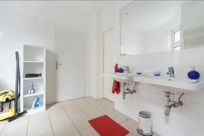 Ein Badezimmer in der Unterkunft Apartment France | Operastreet