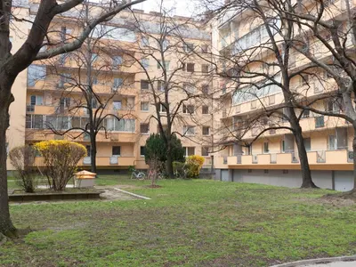 Das Gebäude in dem sich die Ferienwohnung befindet