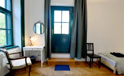 Ein Bett oder Betten in einem Zimmer der Unterkunft Quiet & Green, With Terrace