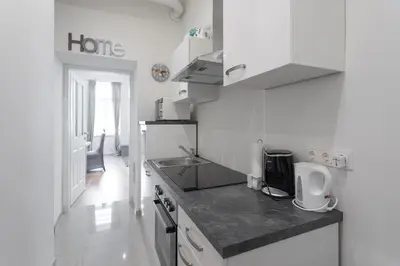 Küche/Küchenzeile in der Unterkunft Cozy Studio Apartment for longer stays
