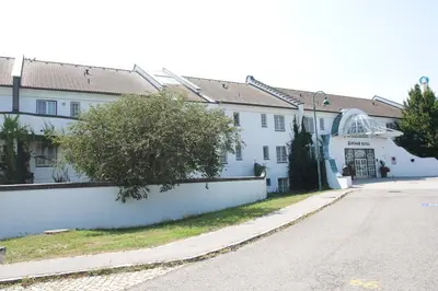 Das Gebäude in dem sich das Hotel befindet