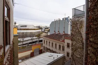 Das Gebäude in dem sich die Ferienwohnung befindet