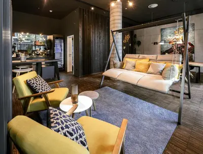 Ein Sitzbereich in der Unterkunft Adina Serviced Apartments Vienna
