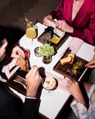 Essen im Hotel oder in der Nähe