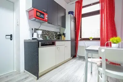 Küche/Küchenzeile in der Unterkunft Bright 1BR Apt, Prime Vienna Location & WIFI