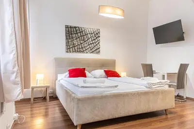 Ein Bett oder Betten in einem Zimmer der Unterkunft Comfortable 1BR Apt In Perfect Location