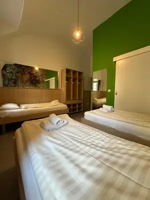 Ein Bett oder Betten in einem Zimmer der Unterkunft stay in six