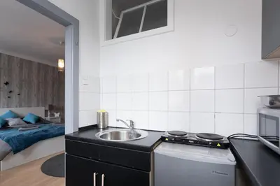 Grundriss der Unterkunft Cute Red Star Studio City Center
