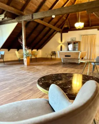 Ein Sitzbereich in der Unterkunft Hotel Am Sachsengang