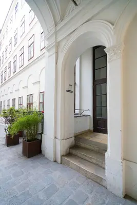 Eine Fassade oder ein Eingang zu Vienna Residence, Volkstheater - Parliament