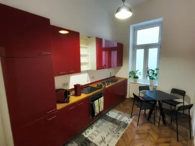 Küche/Küchenzeile in der Unterkunft Centrally-Located authentic apartment