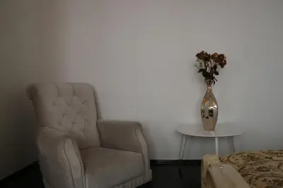Ein Sitzbereich in der Unterkunft The Lakehouse Villa Neusiedl am See Wienerstraße 8