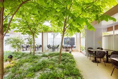 Ein Garten an der Unterkunft MOOONS Vienna