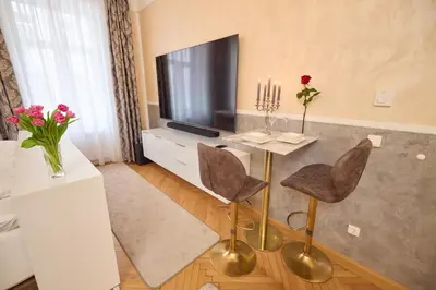 TV/Unterhaltungsangebot in der Unterkunft Sophies Place Augarten - Imperial Lifestyle City Apartments Vienna Parking