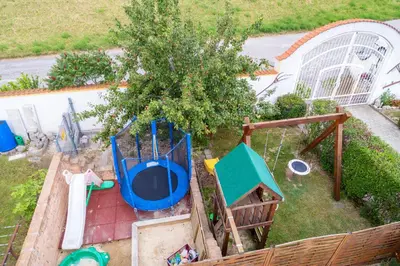 Ein Kinderspielbereich in der Unterkunft Appartementhaus Martina