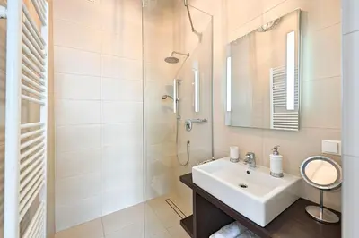 Ein Badezimmer in der Unterkunft 6 rooms Naschmarkt