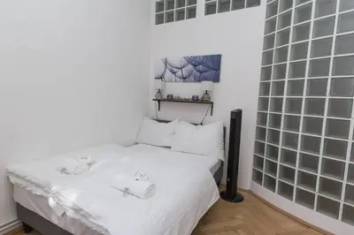 Ein Bett oder Betten in einem Zimmer der Unterkunft josef's home I Kaiserzeit Residence I 02
