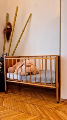Ein Bett oder Betten in einem Zimmer der Unterkunft Sunny and spacious apartment near city centre
