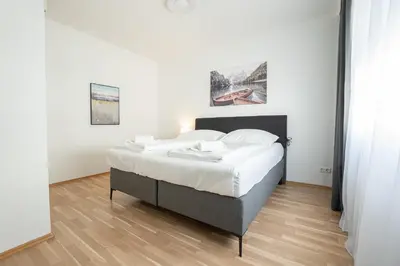 Ein Bett oder Betten in einem Zimmer der Unterkunft Charming Apartment with Balcony, Close to Stephansdom Cathedral