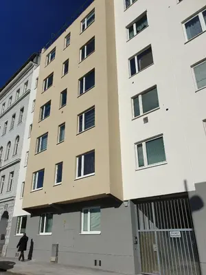 Das Gebäude in dem sich die Ferienwohnung befindet