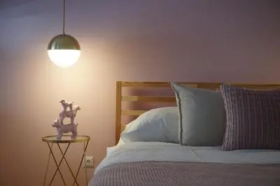 Ein Bett oder Betten in einem Zimmer der Unterkunft Vibrant Design Apartments - Full Kitchen - Wi-Fi - 18 Mins to City Centre