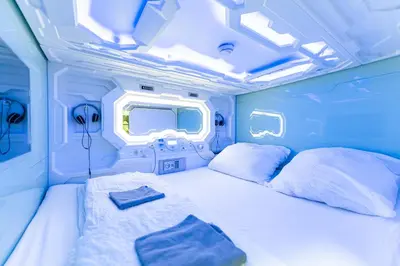 Ein Bett oder Betten in einem Zimmer der Unterkunft Space Home Apartment - Central Station # Hauptbahnhof