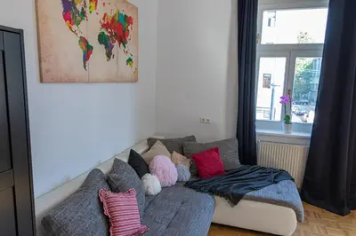 Ein Bett oder Betten in einem Zimmer der Unterkunft Yeshello Elegant Apartment near Central Vienna