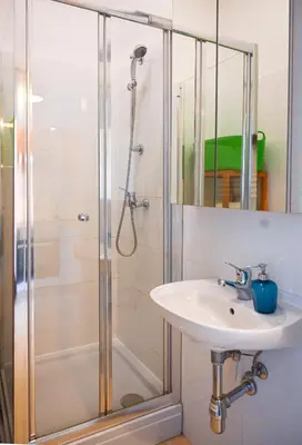 Ein Badezimmer in der Unterkunft Bright Apartment Augarten