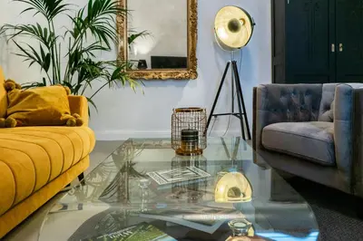 Ein Sitzbereich in der Unterkunft The Kiss - Luxuriöses City Loft am Naschmarkt