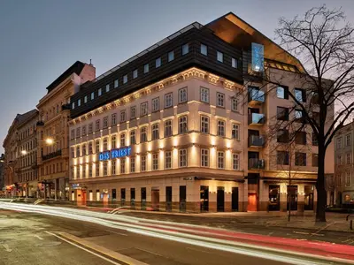 Das Gebäude in dem sich das Hotel befindet