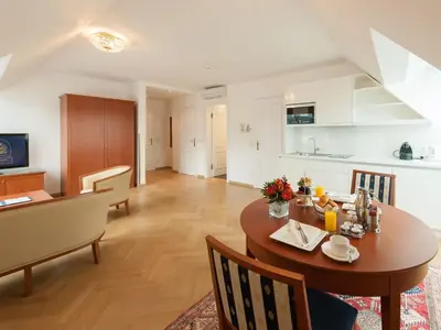 Küche/Küchenzeile in der Unterkunft Hotel Ambassador