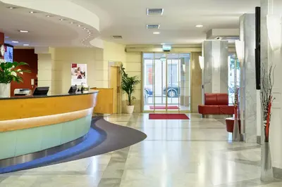 Lobby/Rezeption in der Unterkunft Austria Trend Hotel Ananas Wien
