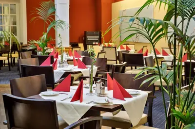 Ein Restaurant oder anderes Speiselokal in der Unterkunft Austria Trend Hotel Ananas Wien