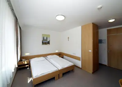 Ein Bett oder Betten in einem Zimmer der Unterkunft Hotel Kolping Wien Zentral