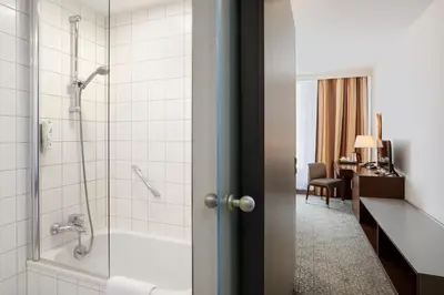 Ein Badezimmer in der Unterkunft Austria Trend Hotel Europa Wien