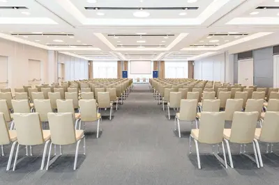 Der Geschäftsbereich oder Konferenzraum in der Unterkunft NH Danube City