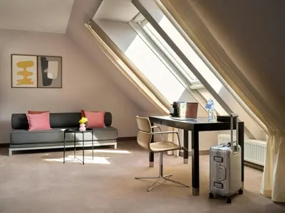 Ein Sitzbereich in der Unterkunft Flemings Hotel Wien-Stadthalle