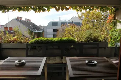 Ein Balkon oder eine Terrasse in der Unterkunft Hotel Wiener Kindl