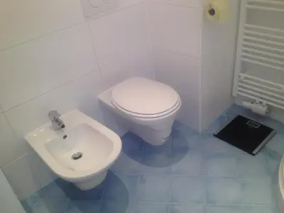 Ein Badezimmer in der Unterkunft Exquisites Gartenapartment in eleganter Jugendstilvilla